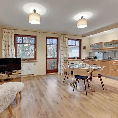 Apartment Smile By Grand